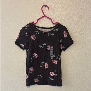 Floral Black Ribbed T-Shirt‎